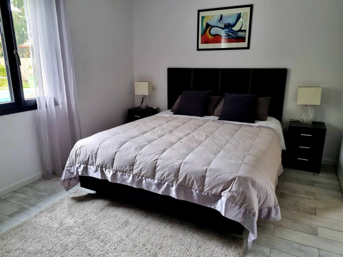 Villa Gena Saint-Medard-d'Eyrans Номер фото